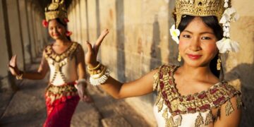 nhà ở của người khmer, phong tục của người khmer